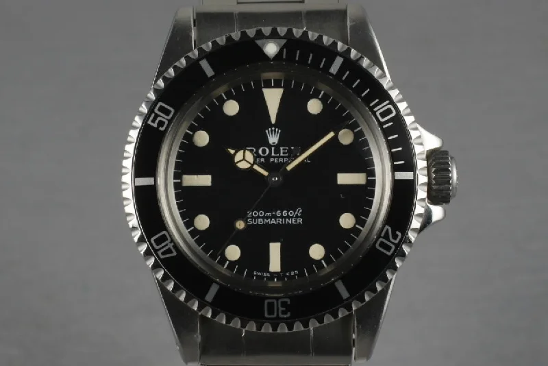 Rolex Sea-Dweller 43mm dive watch -Rolex Submariner 5513 Meters First with 7206 bracelet