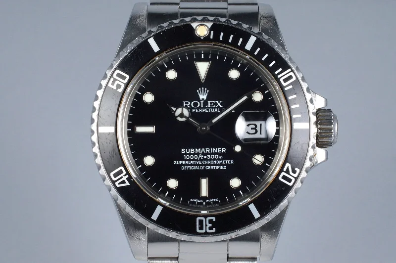 Rolex Submariner with timeless appeal -1986 Rolex Submariner 16800 Service Dial