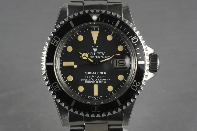 Rolex Submariner with vintage green bezel -Rolex Submariner 1680 with creamy dial