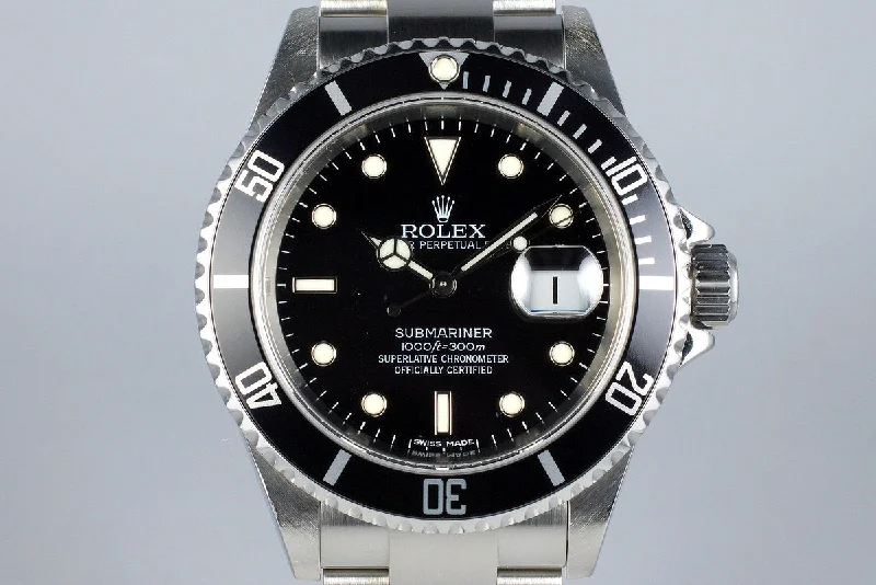 Rolex Sea-Dweller with helium valve -2006 Rolex Submariner 16610 with Box and Papers