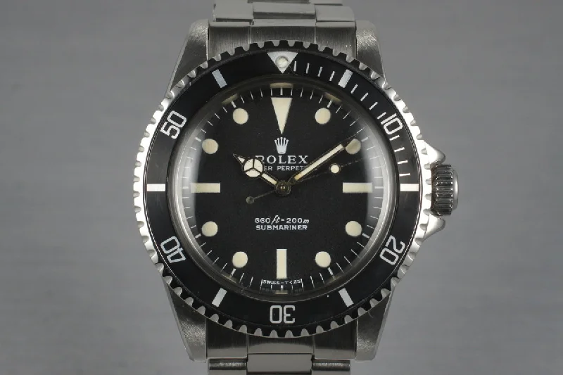 Rolex watches with smooth or fluted bezels -1970 Rolex Submariner 5513