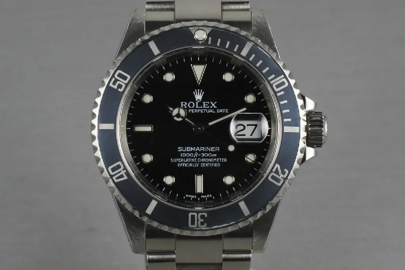 Rolex Submariner with red accents -1999 Rolex Submariner 16610 Box and Papers